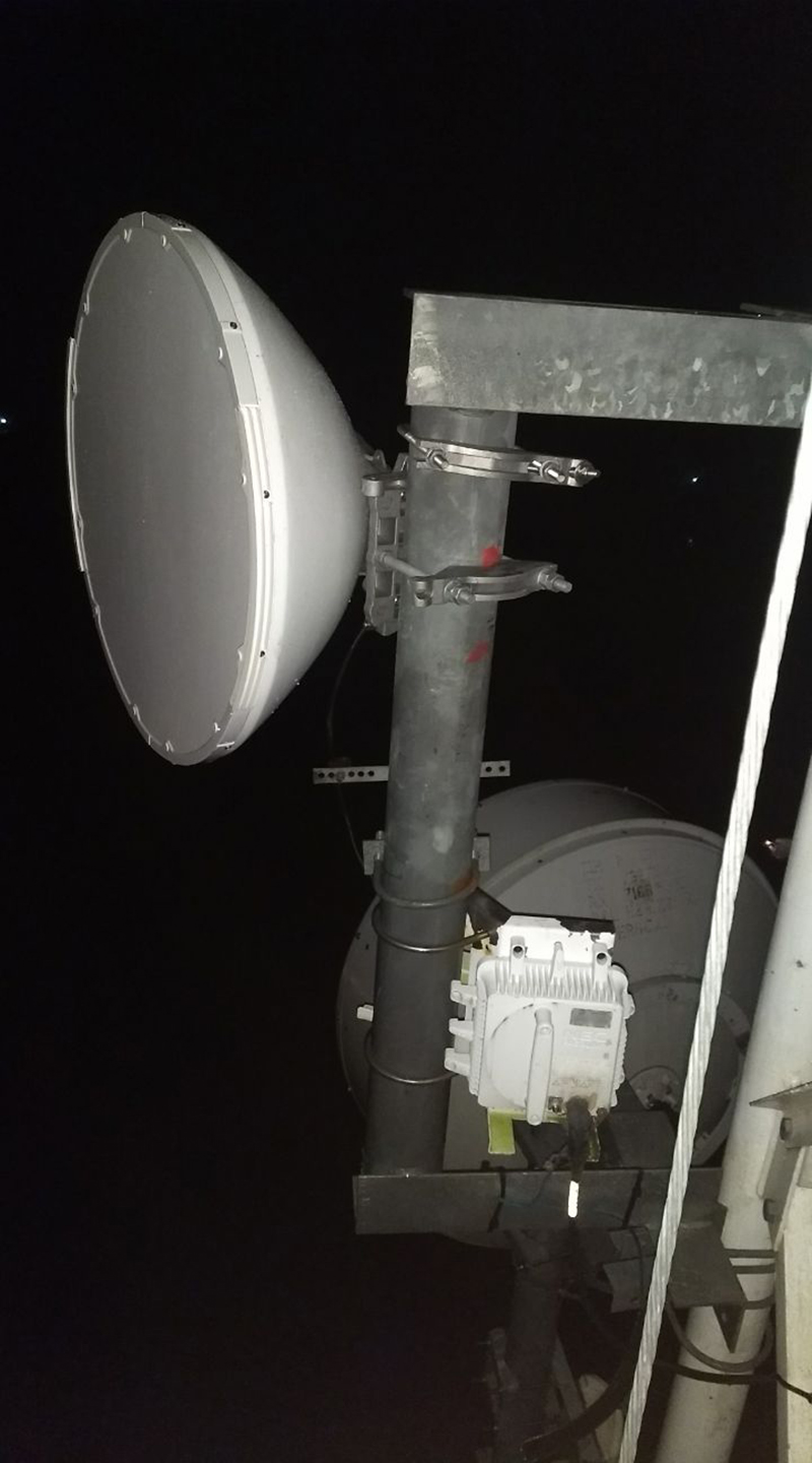 Instalaciones esquinero, pierna a pierna, TZ45, Monopolo